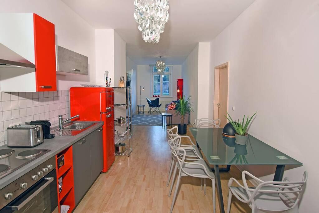 Stylish City Apartment In צוויקאו מראה חיצוני תמונה